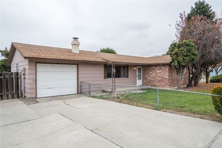 1315 Cascade St  Wenatchee WA 98801 photo