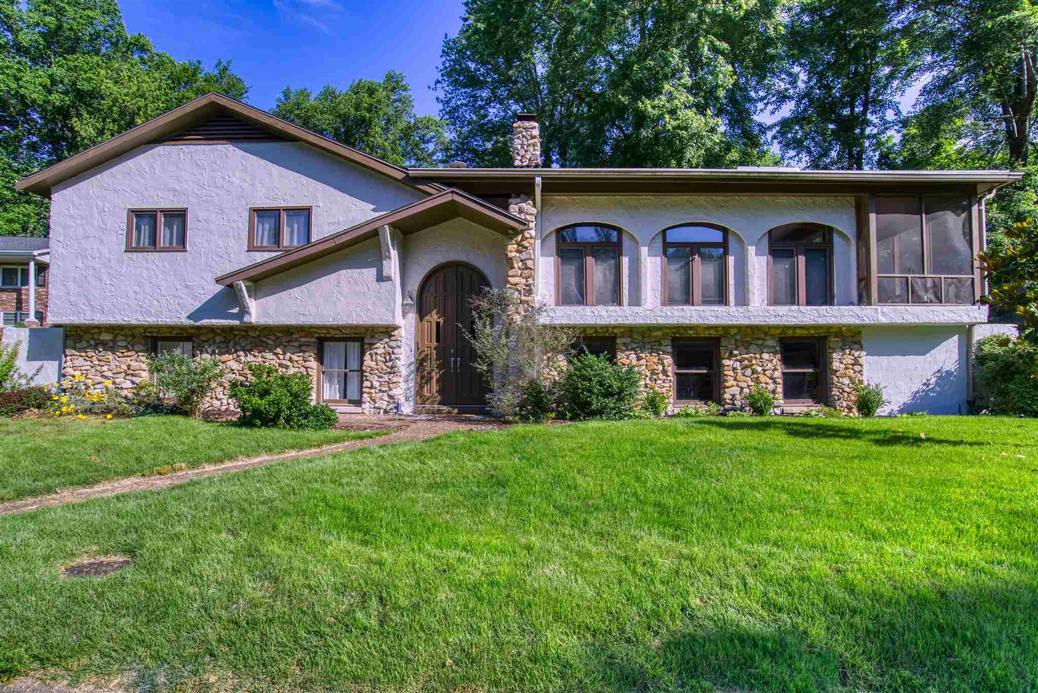 Property Photo: 6412 Alameda Drive IN 47711