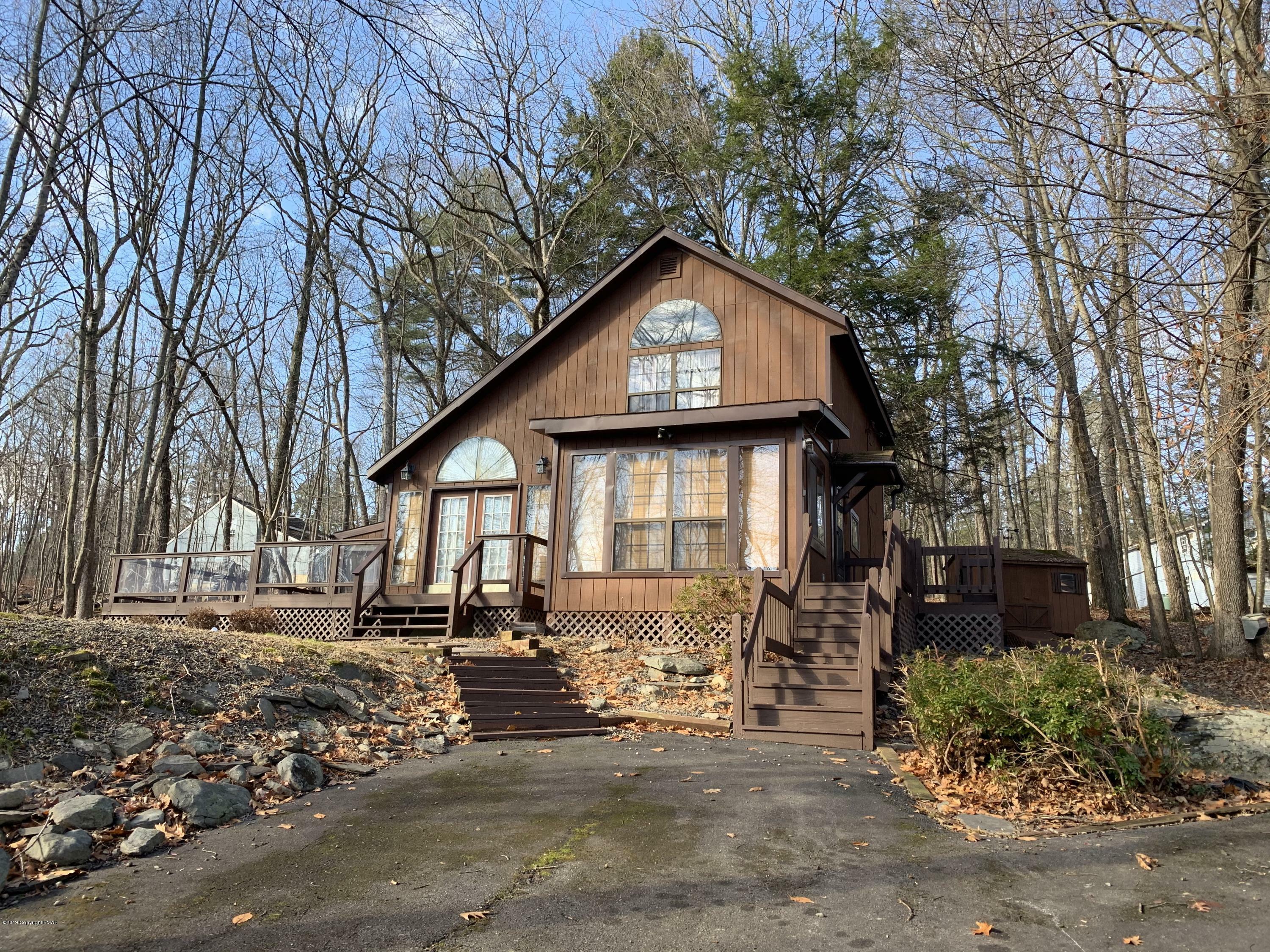 1118 Valley View Circle  Bushkill PA 18324 photo