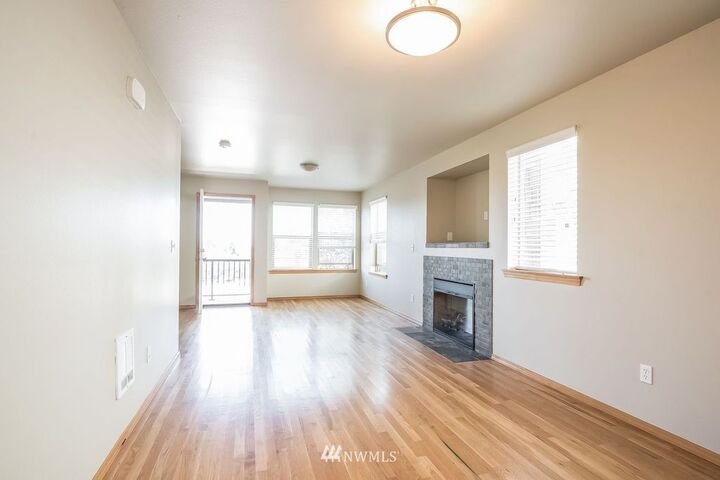 Property Photo:  9033  18th Avenue SW A  WA 98106 
