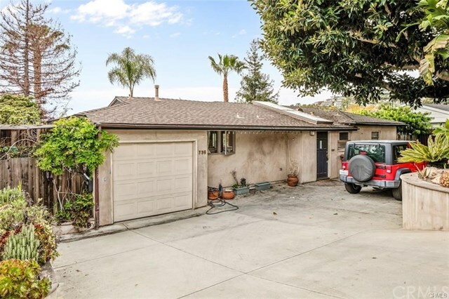 Property Photo: 736 Griffith Way CA 92651