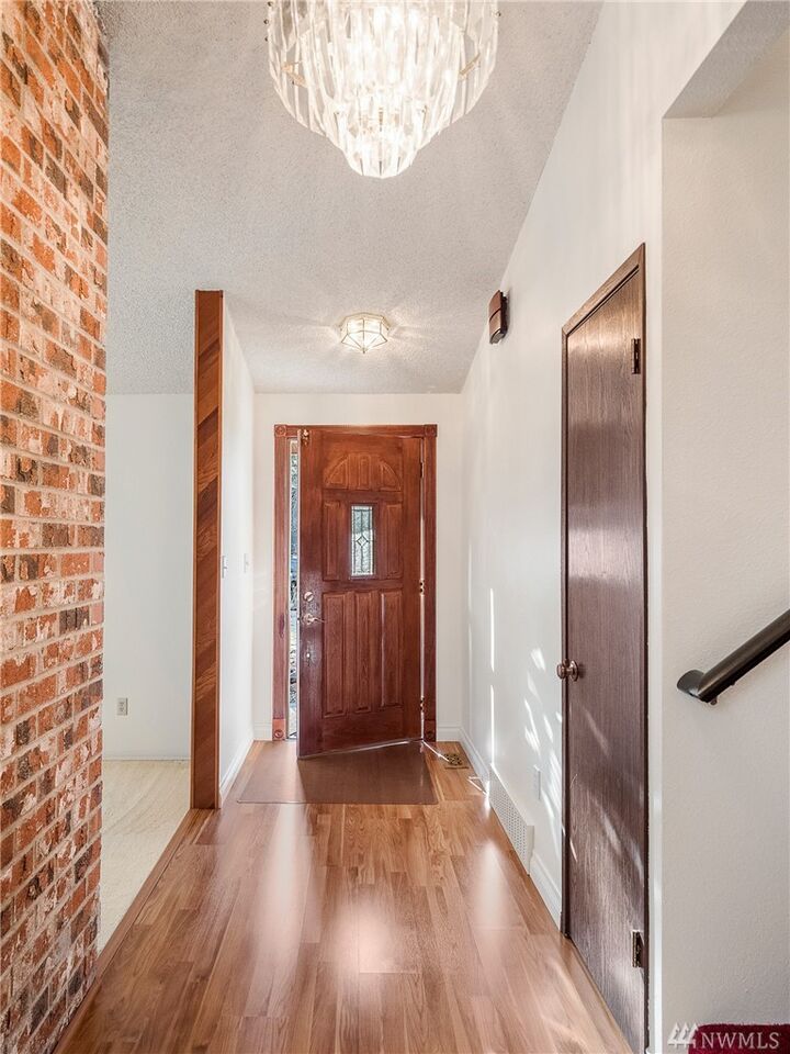 Property Photo: 21616 SE 16th Place WA 98075