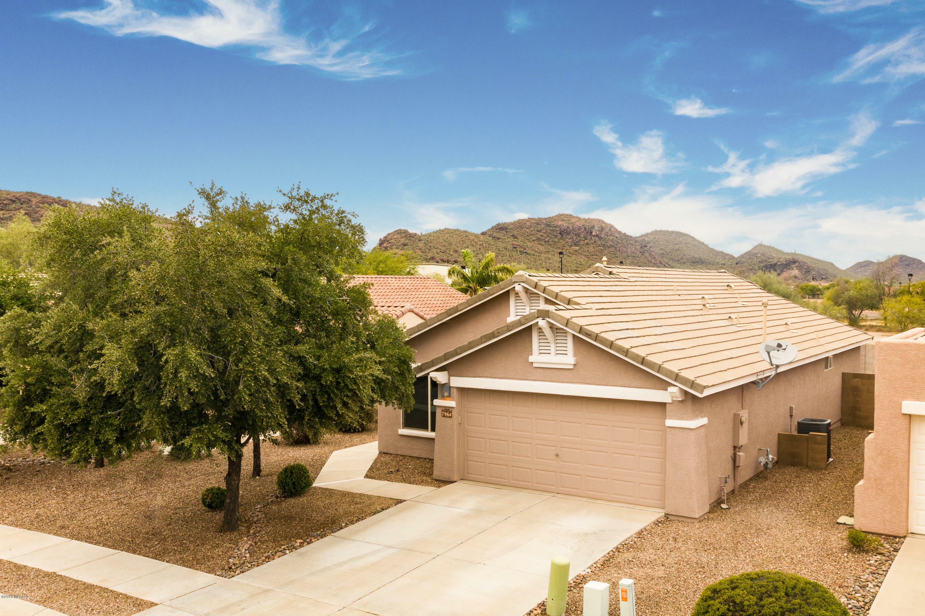 Property Photo:  7964 W Mural Hill Drive  AZ 85743 