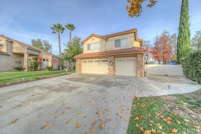 Property Photo:  31902 Corte Mendoza  CA 92592 