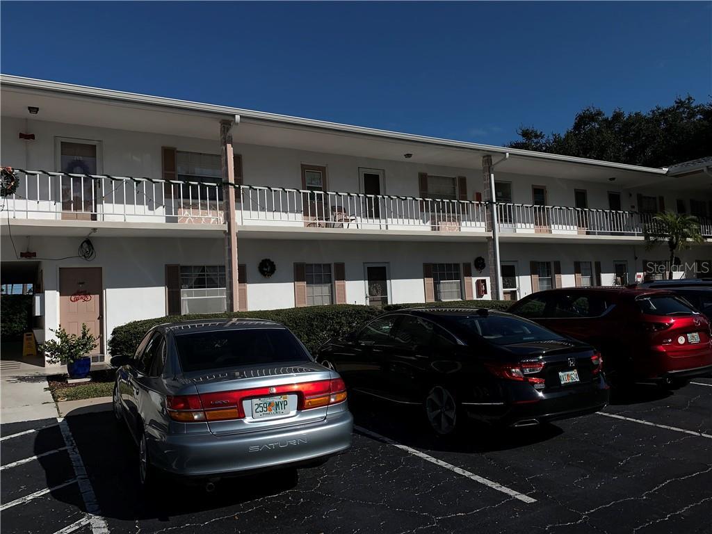 Property Photo: 500 Glennes Lane 106 FL 34698