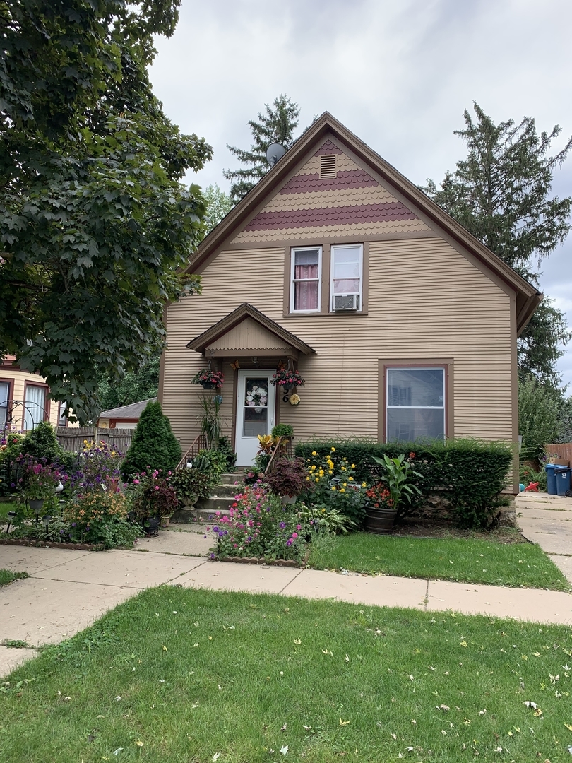 Property Photo:  356 Plum Street  IL 60506 