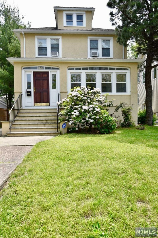 Property Photo:  1612 Center Avenue  NJ 07024 