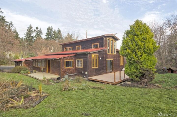 Property Photo:  380 E Moore Street  WA 98339 