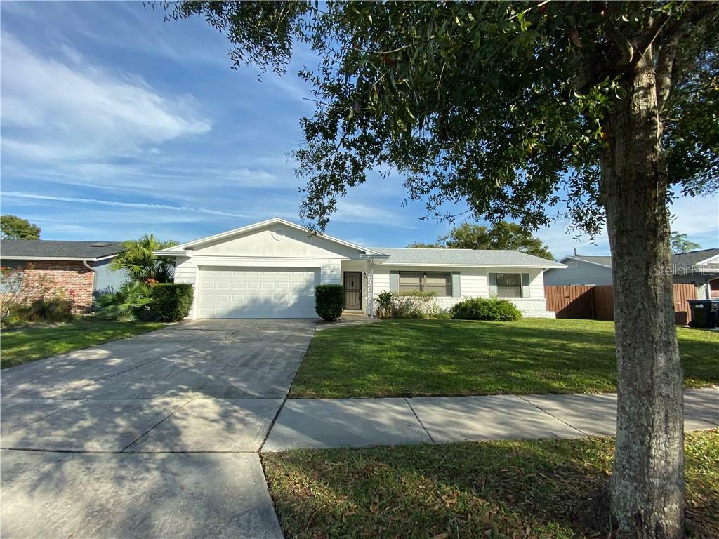 Property Photo:  736 London Road  FL 32792 