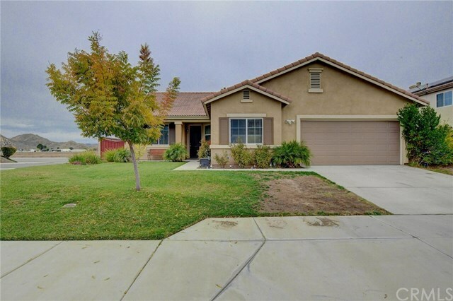 Property Photo:  779 Sweet Clover  CA 92582 