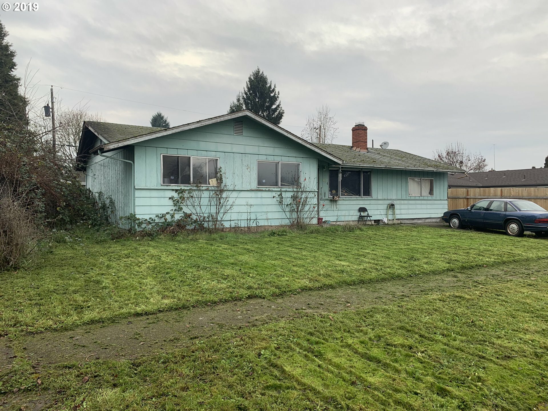 Property Photo:  434 S 40th St  OR 97478 