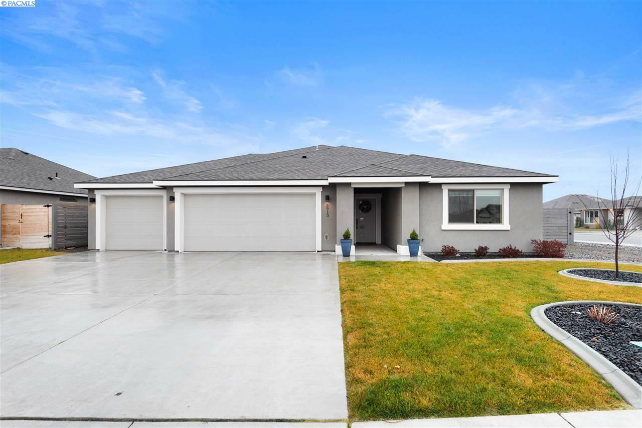 Property Photo: 5913 Cotswold Lane WA 99301-0007