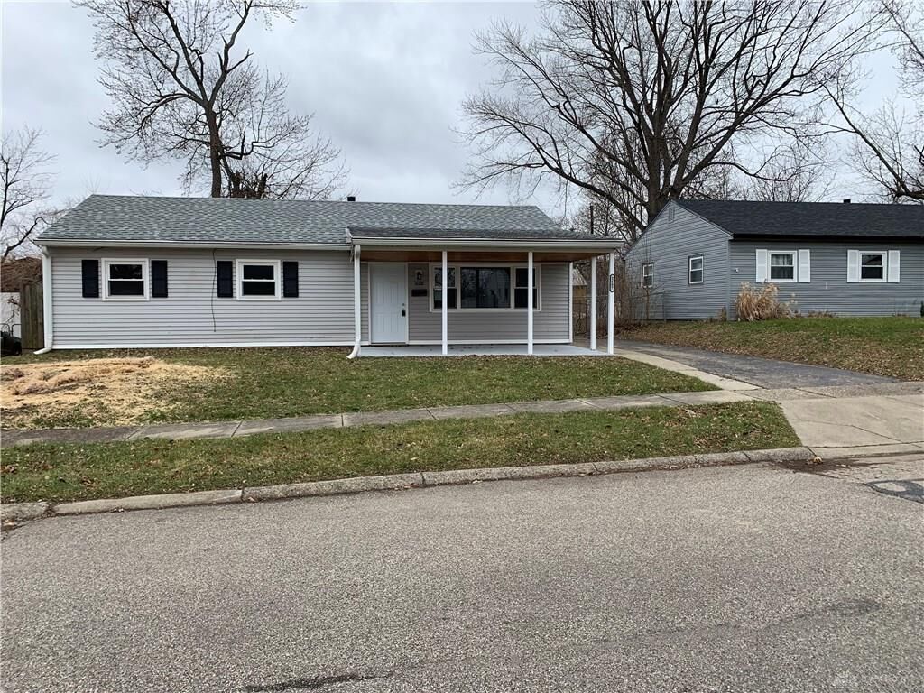 Property Photo: 2607 Crestwell Place OH 45420