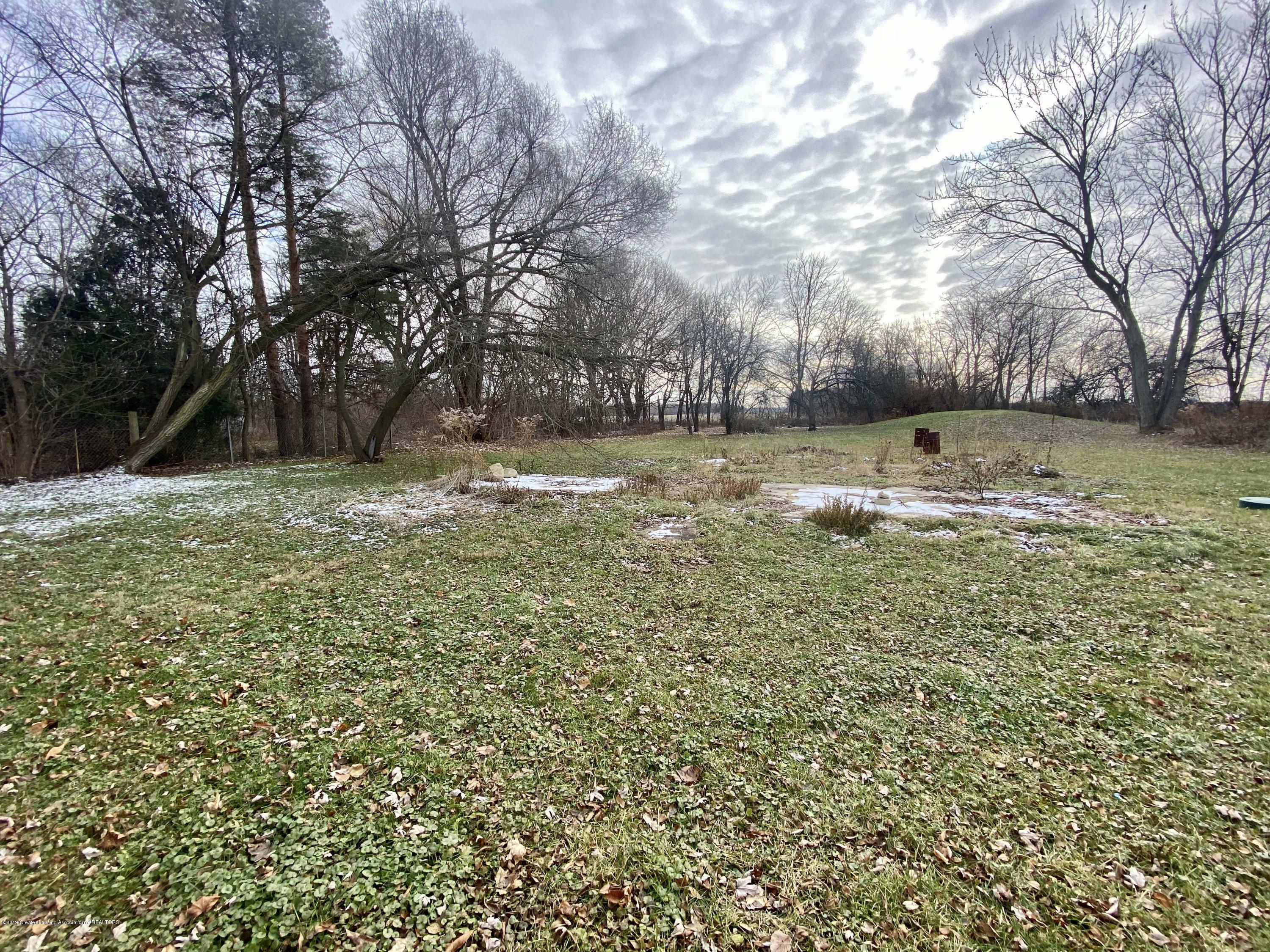 Property Photo: 2055 Sandhill Road MI 48854