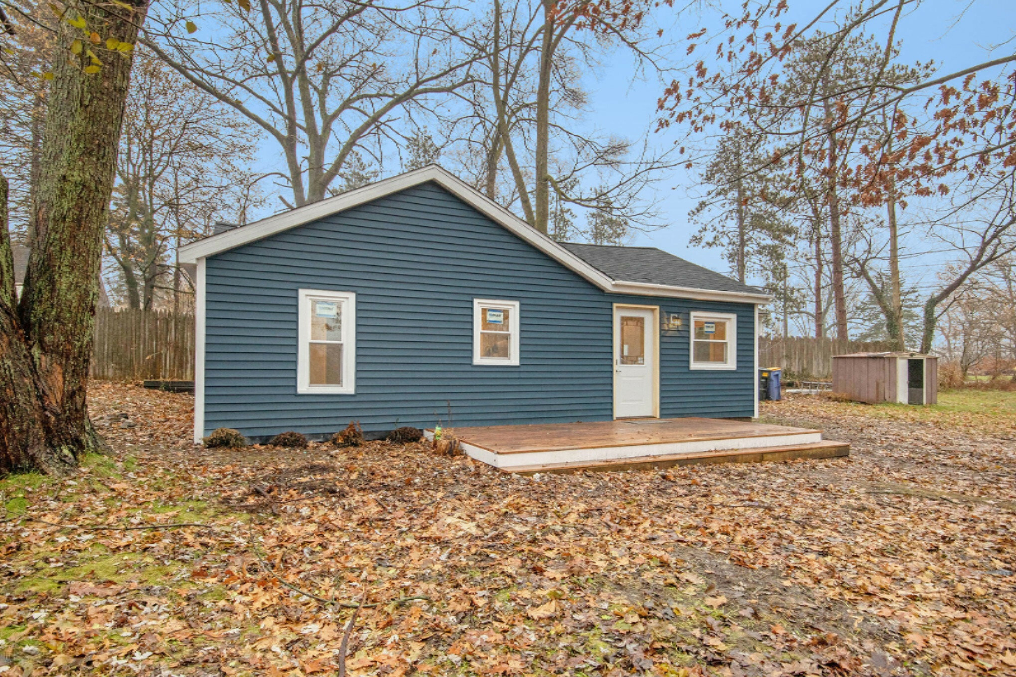 Property Photo: 1503 Bradford Street NE MI 49503