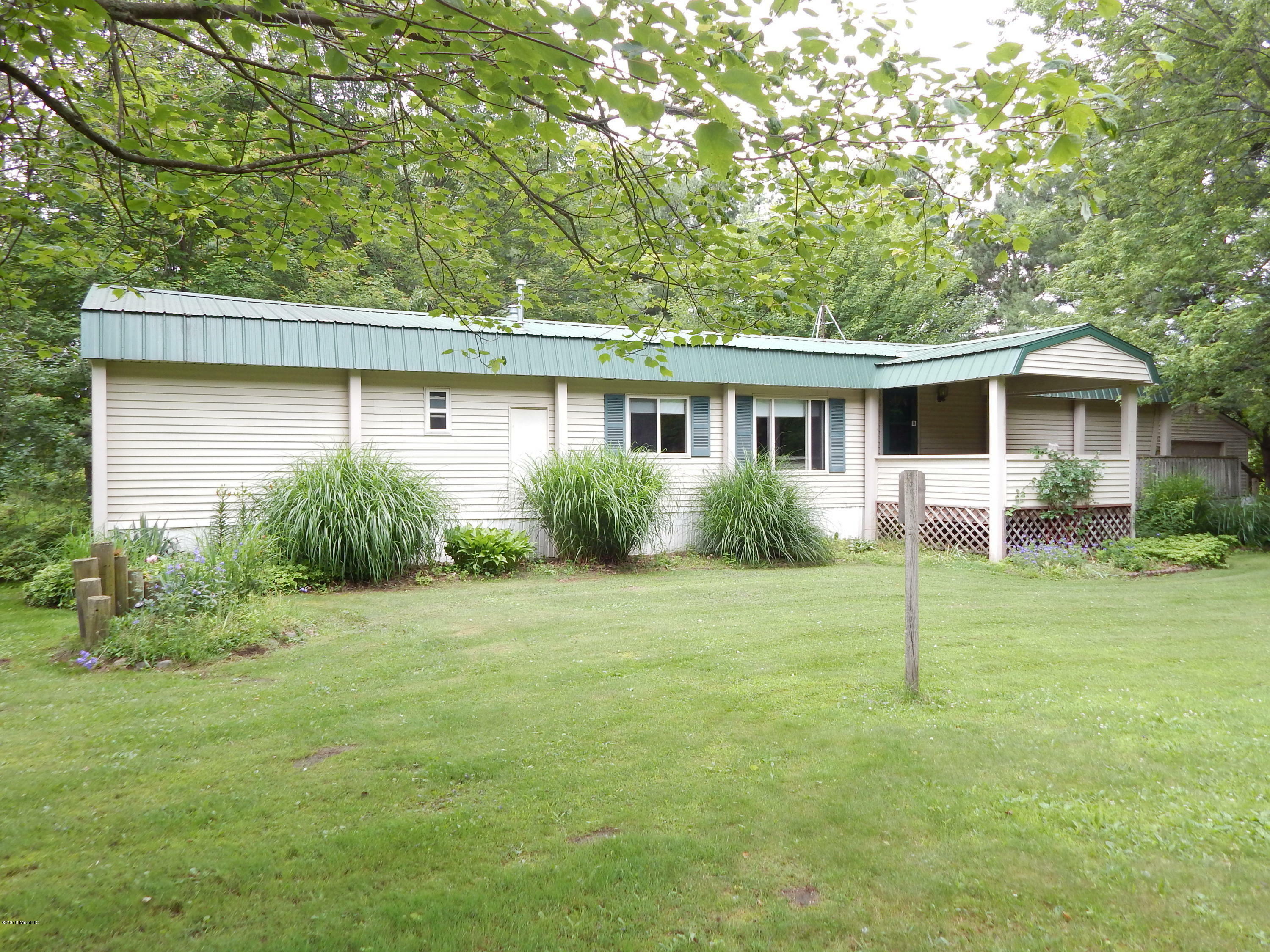 Property Photo:  13925 Long Lake Drive  MI 49345 