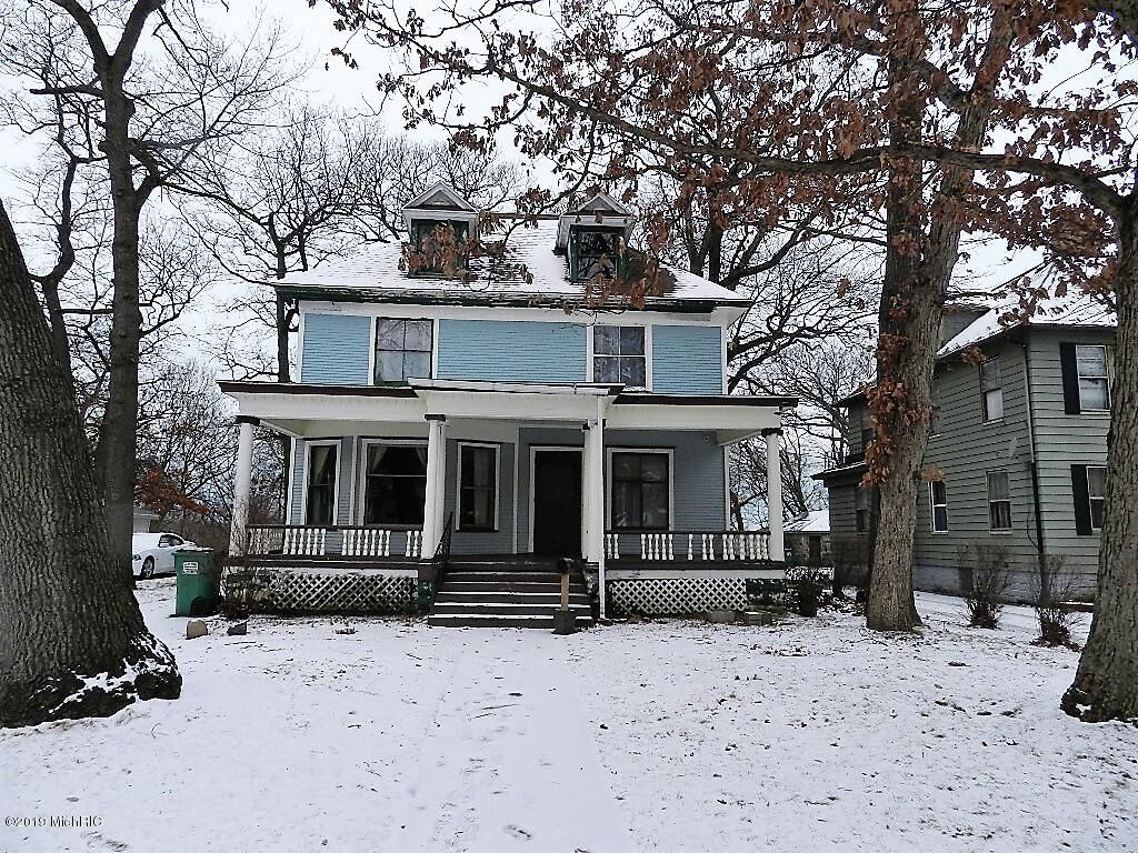 Property Photo:  596 Colfax Avenue  MI 49022 