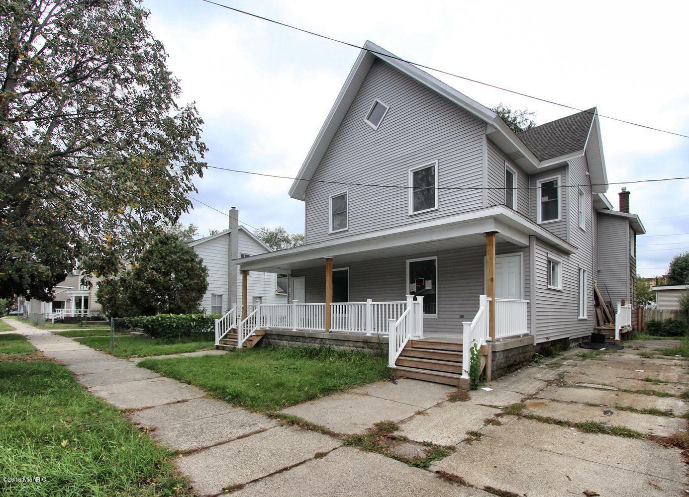 Property Photo:  665 Broadway Avenue NW  MI 49503 