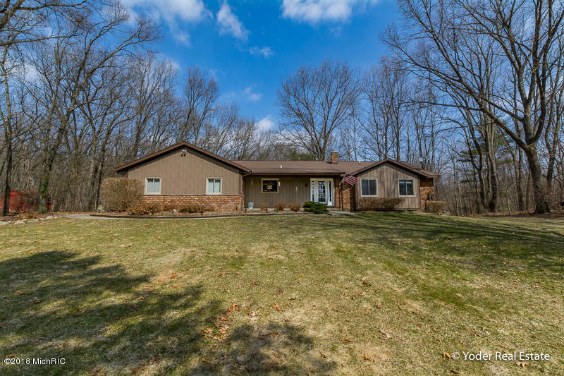 Property Photo:  3749 Oak Meadow Lane SE  MI 49331 