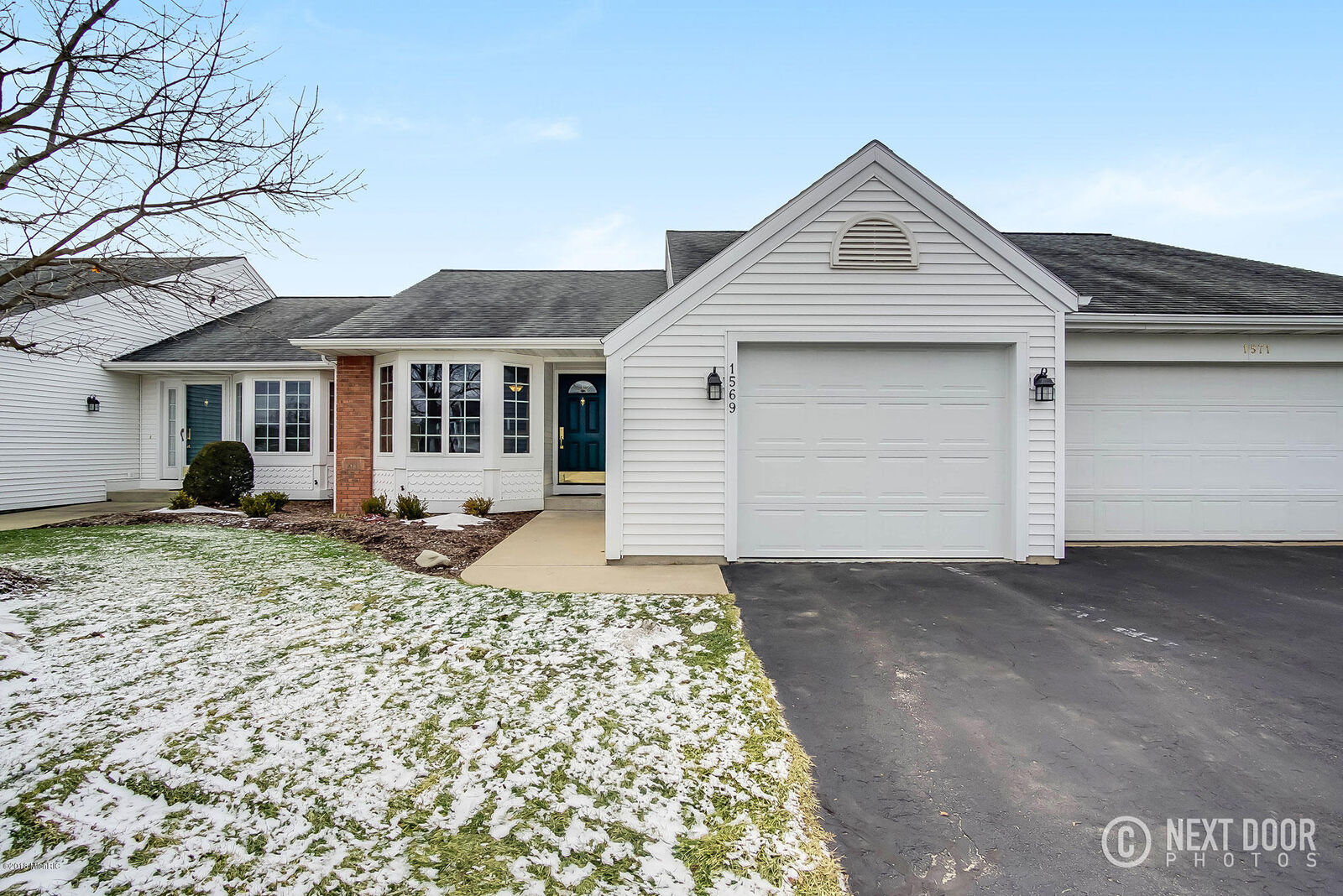 Property Photo:  1569 Castlemaine Drive  MI 49464 