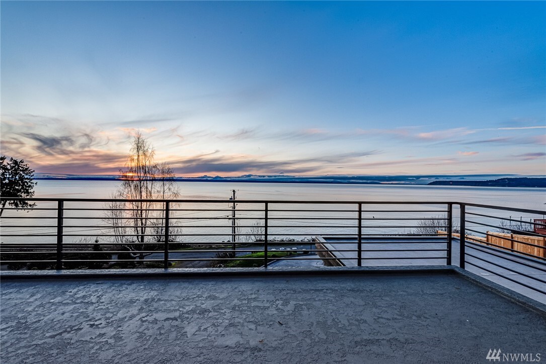 Property Photo: 13717 Puget Sound Boulevard WA 98026