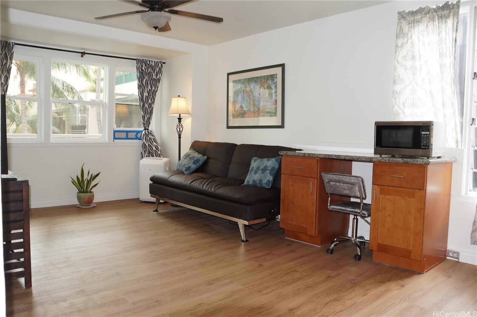 Property Photo:  445 Kaiolu Street 303  HI 96815 