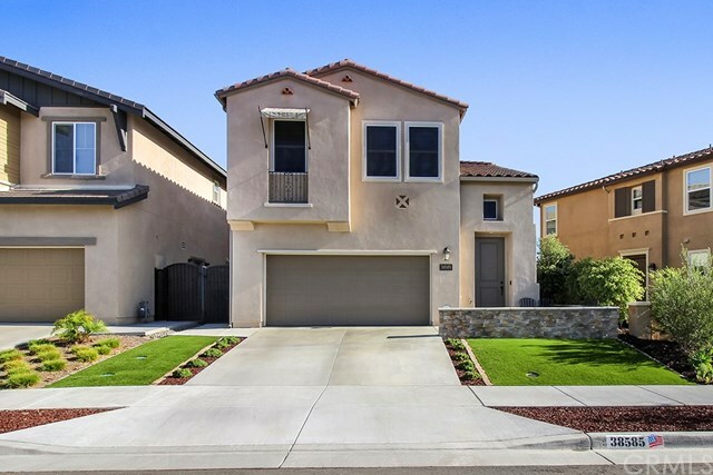 Property Photo:  38585 Windingwalk Drive  CA 92563 