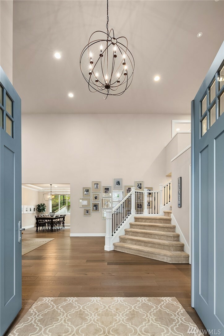 Property Photo: 2800 E Lake Sammamish Pkwy SE WA 98075