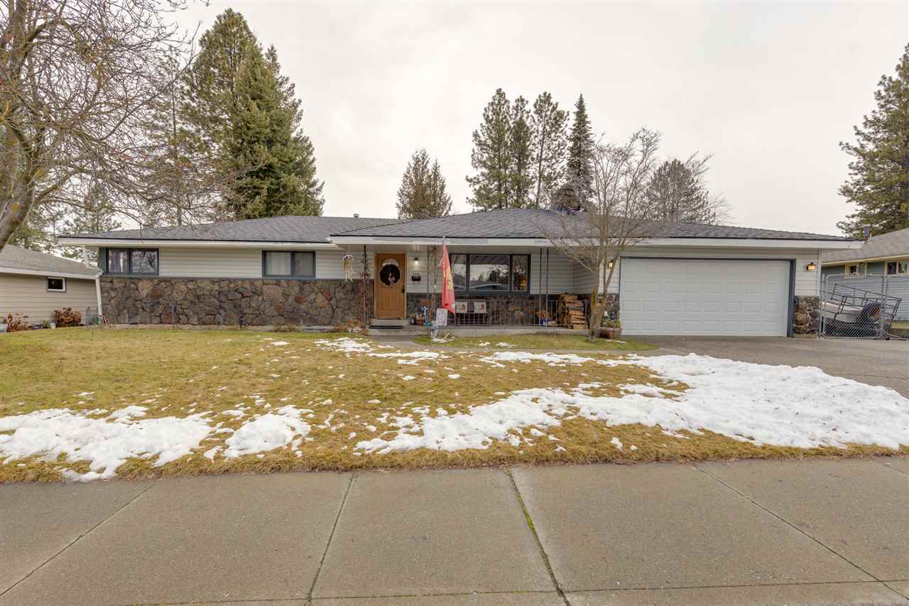 Property Photo: 4318 W Kathleen Ave WA 99208