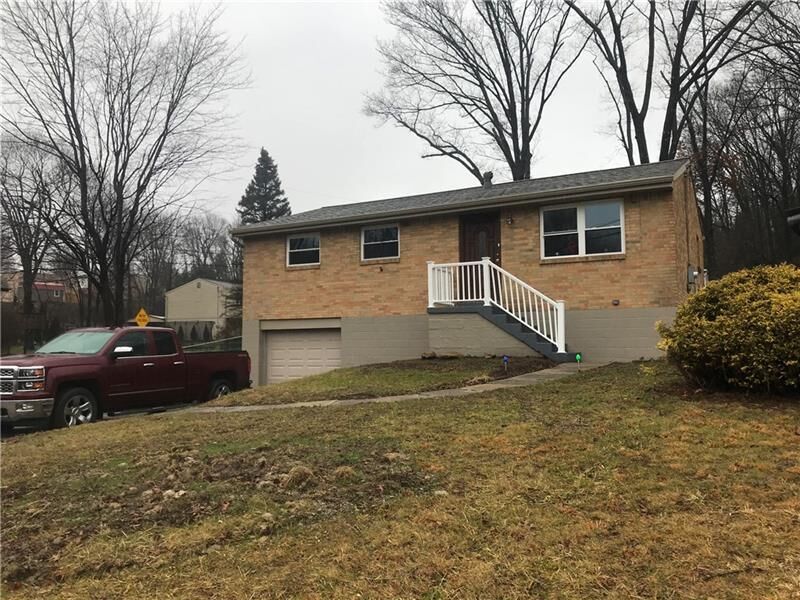 Property Photo:  527 Newport Dr  PA 15601 