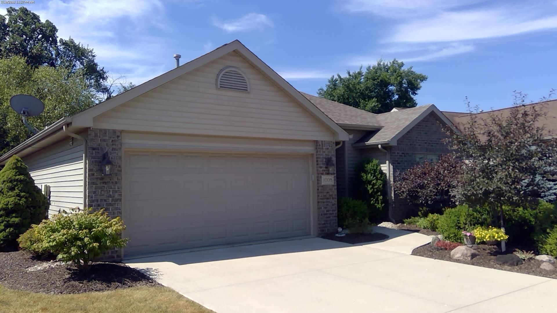 Property Photo:  1008 Falcon Creek Parkway  IN 46845 