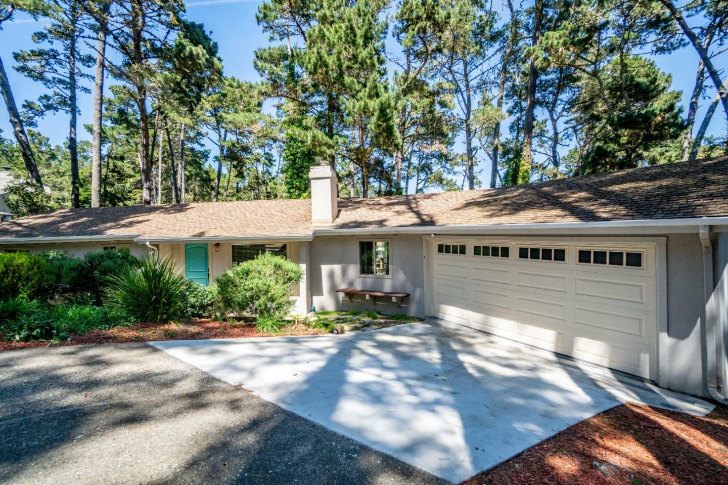 Property Photo: 7 Wyndemere Vale CA 93940