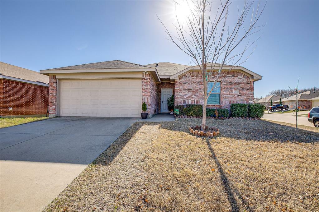 Property Photo: 2834 Painted Trl TX 75237