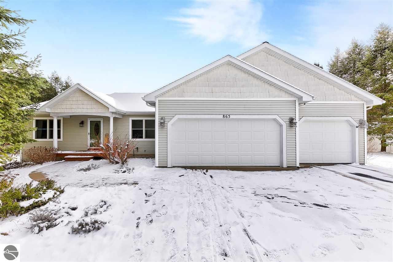 Property Photo: 865 Clyde Lee MI 49686