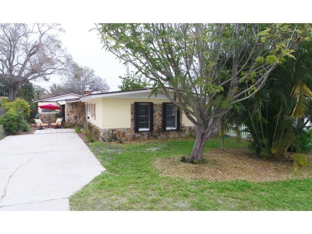 Property Photo:  4077 37th Avenue N  FL 33713 