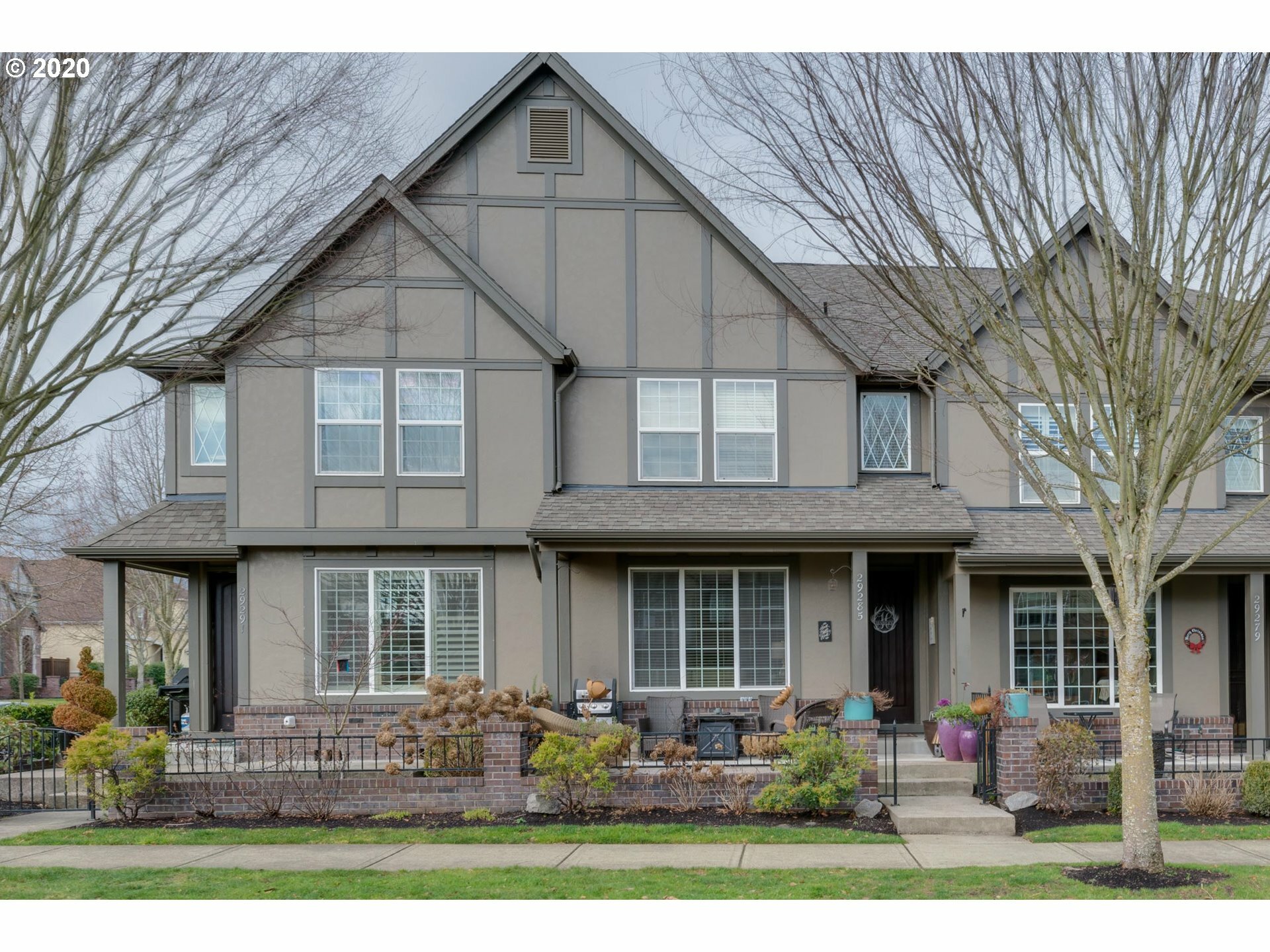Property Photo: 29285 SW Villebois Dr S OR 97070