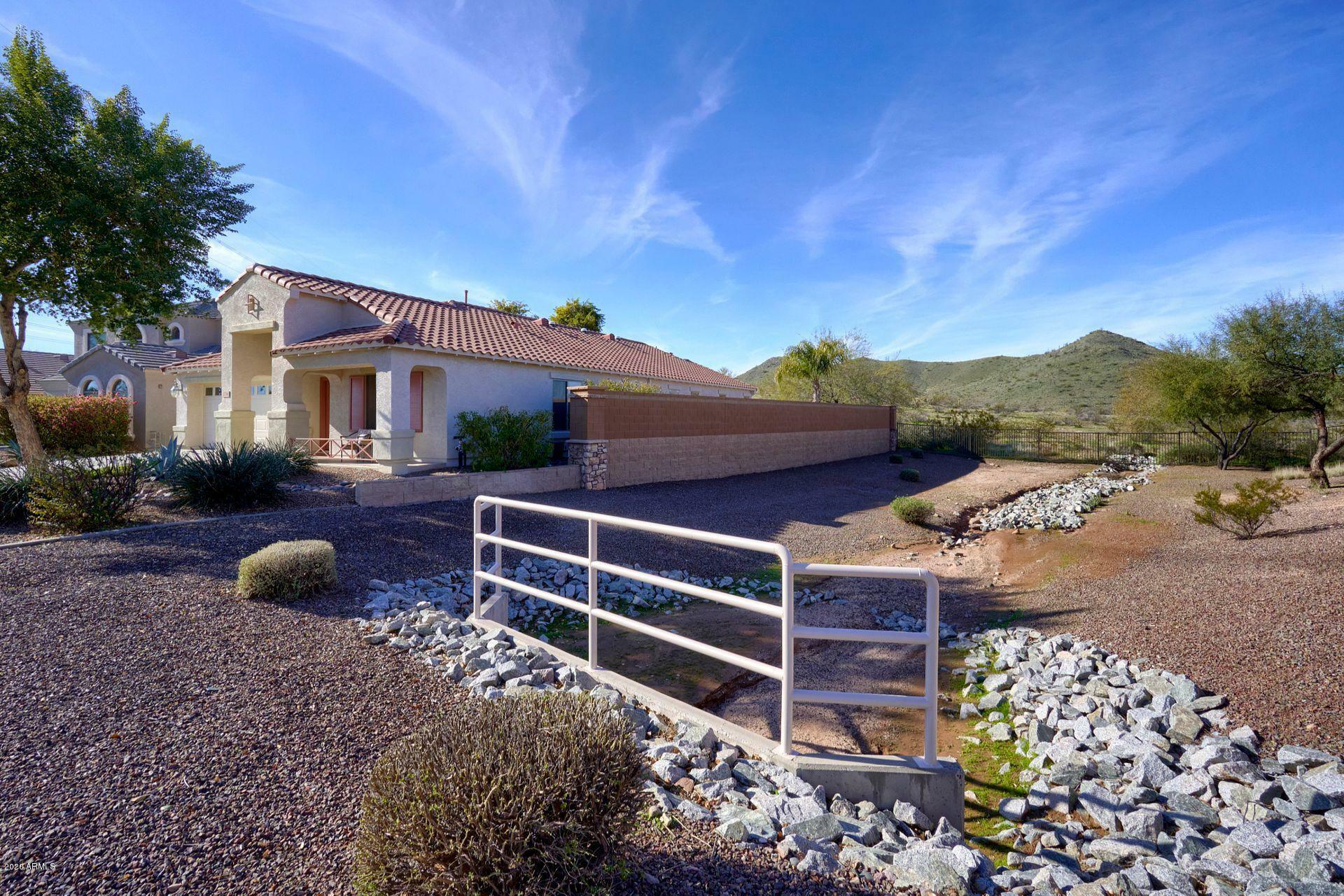 Property Photo:  2716 E Quiet Hollow Lane  AZ 85024 