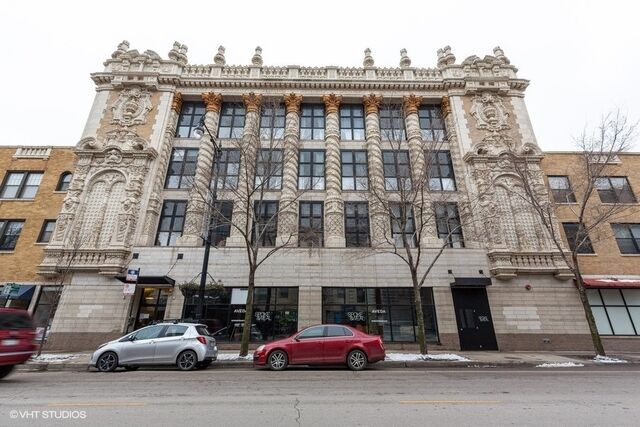 Property Photo: 1635 West Belmont Avenue 607 IL 60657