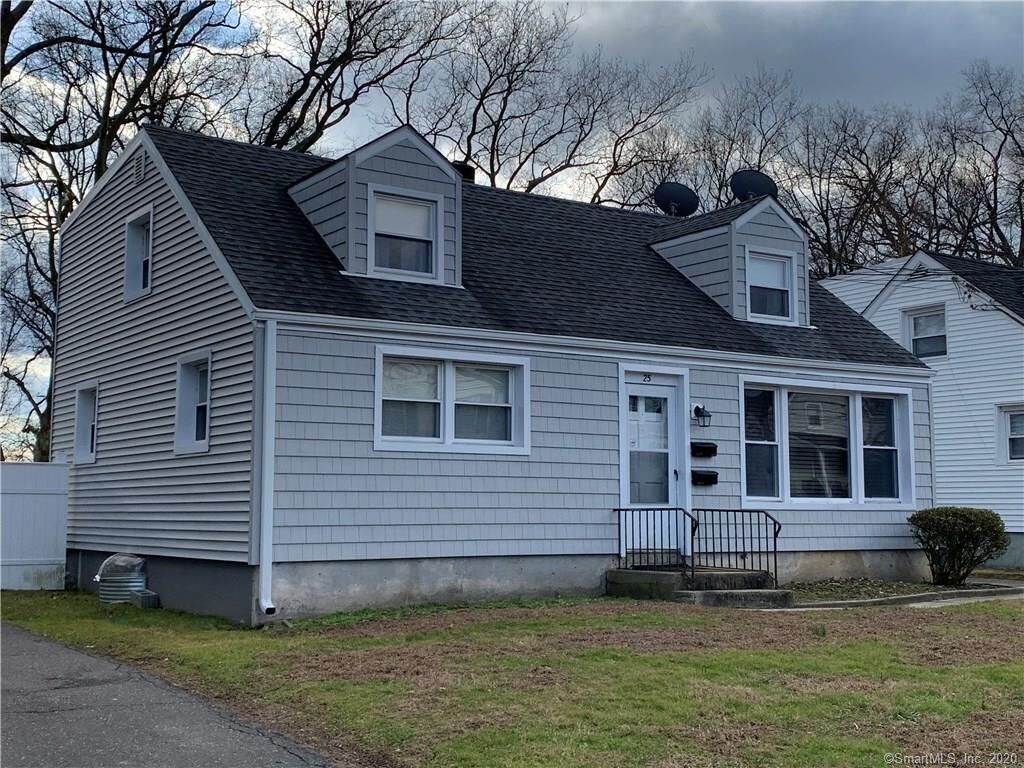 Property Photo: 25 East Avenue CT 06902