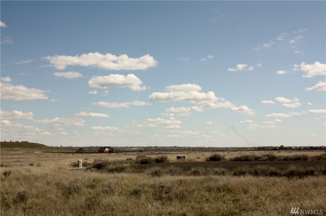 Property Photo: 5007 Road 7.3 NE WA 98837