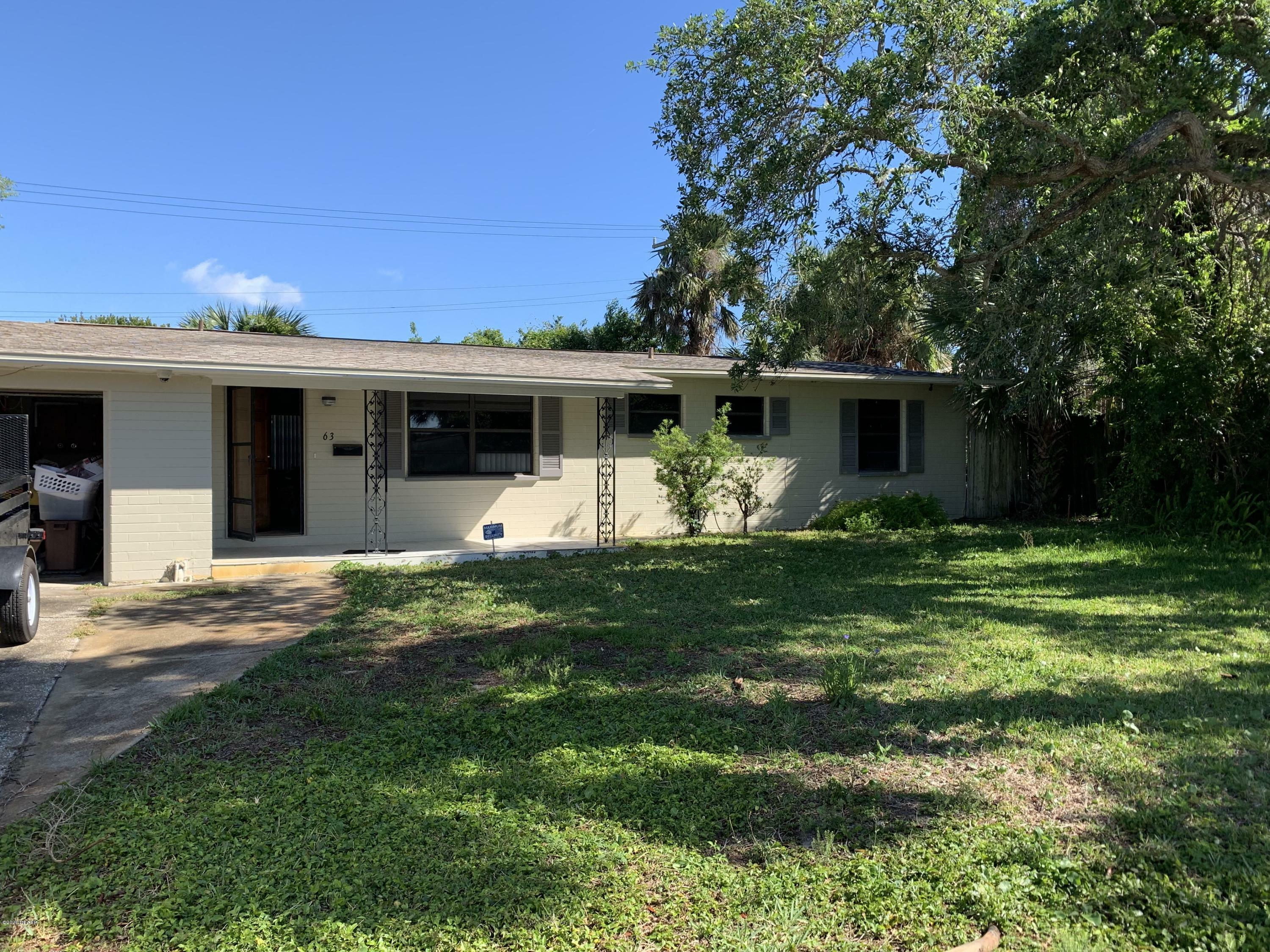 Property Photo:  63 Benjamin Drive  FL 32176 