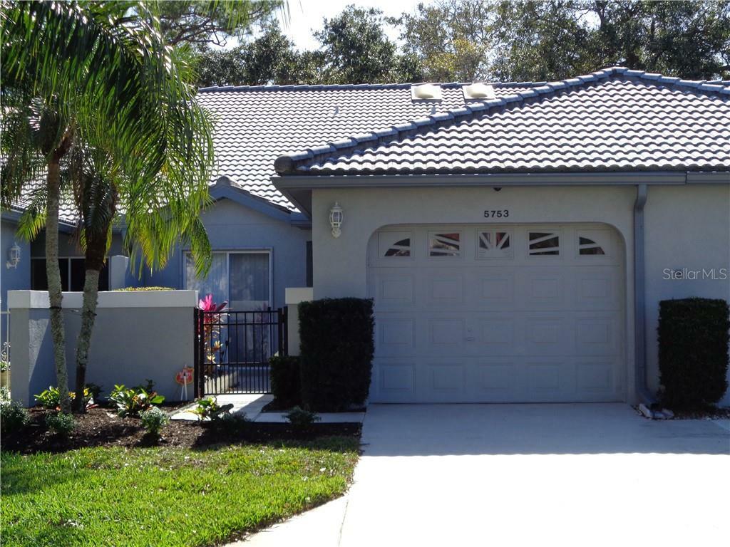 Property Photo:  5753 Casa Del Sol Boulevard 3219  FL 34233 