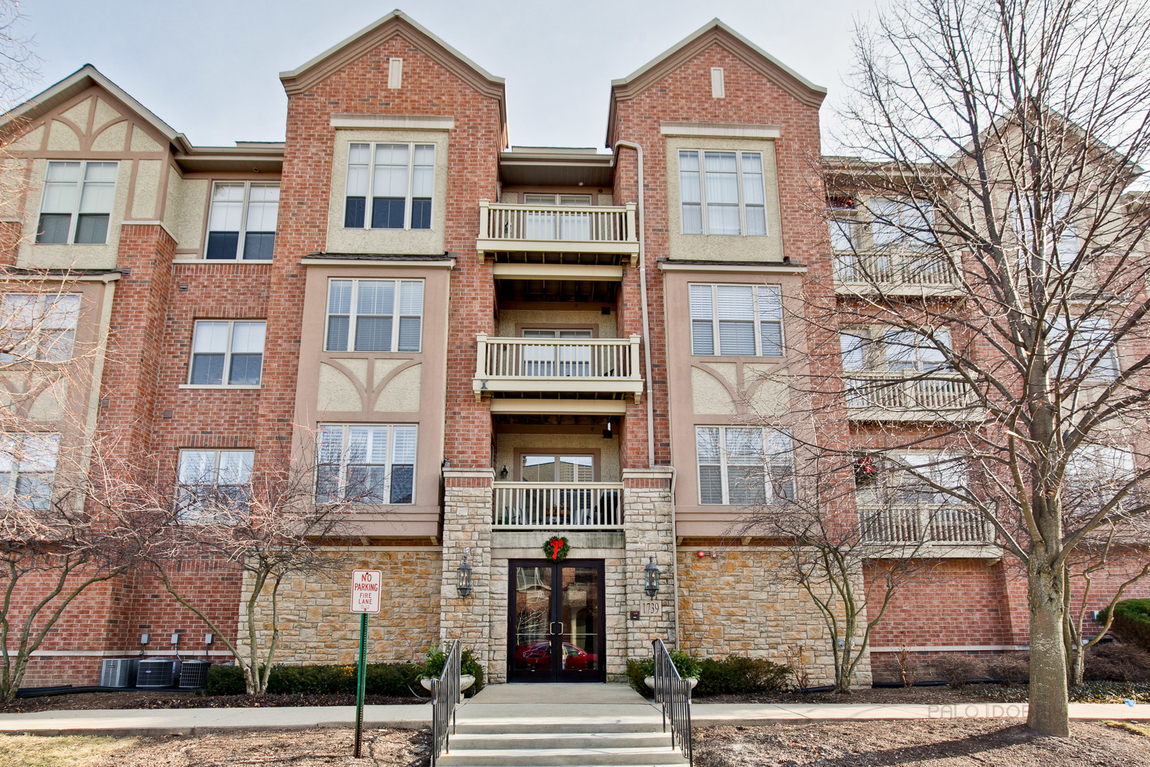 Property Photo:  1739 Tudor Lane 209  IL 60062 