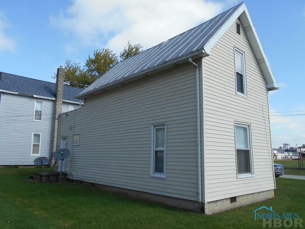 Property Photo:  337 Cleveland St  OH 44830 