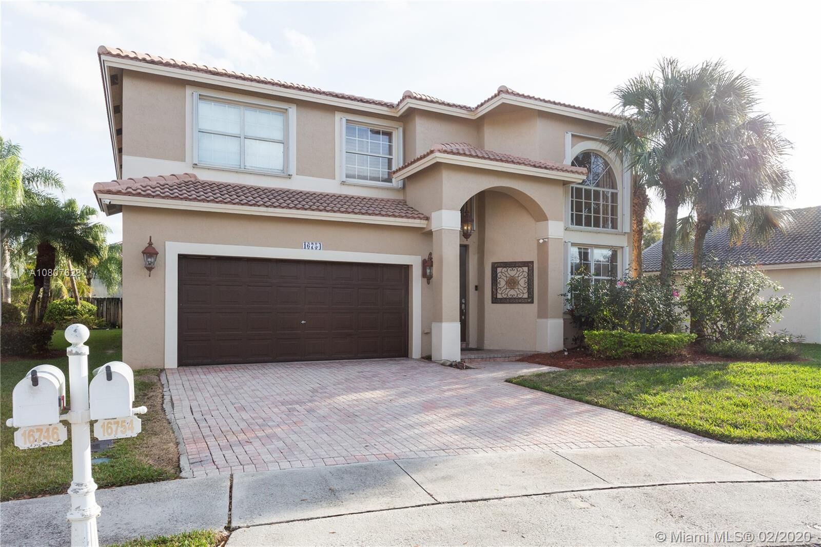 Property Photo: 16754 NW 13th St FL 33028