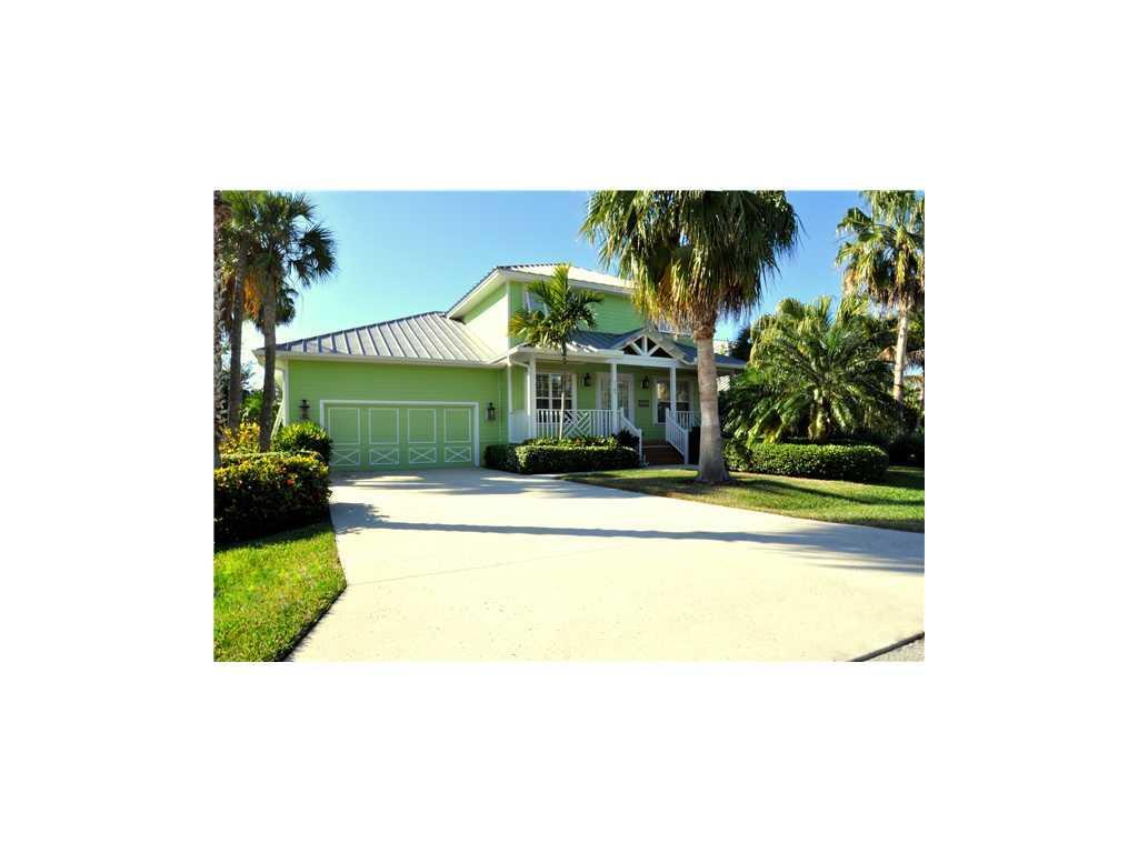 Property Photo: 2185 6th Court SE FL 32962