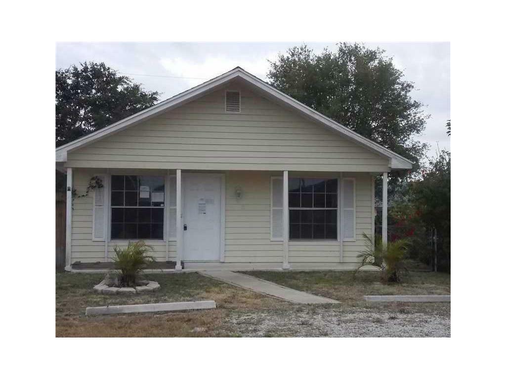 Property Photo:  485 13th Place SW  FL 32962 