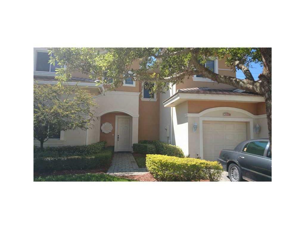 Property Photo: 2517 Langrove Lane SW FL 32962