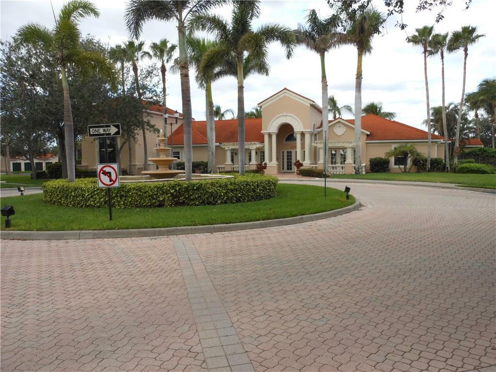 Property Photo:  1550 S 42nd Circle 110  FL 32967 