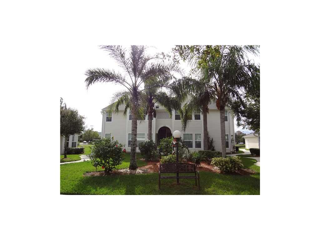 Property Photo: 1810 Waterford Drive 6 FL 32966